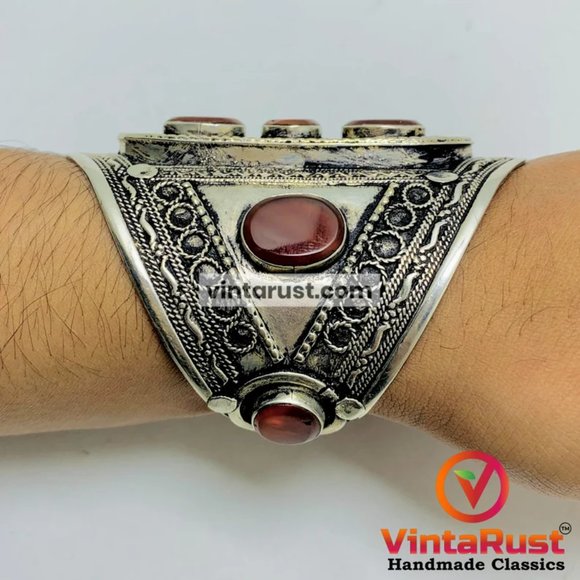 Single Afghan Kuchi Cuff Bracelet: Tribal Silver Handcuff with Brown Glass Stone - Picture 6 of 7